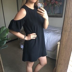 SOLD ☀️ Zara little black dress